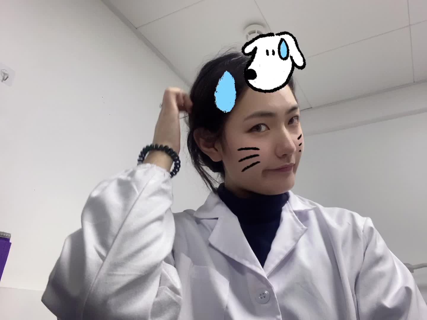 我看起来像一个偷鸡贼