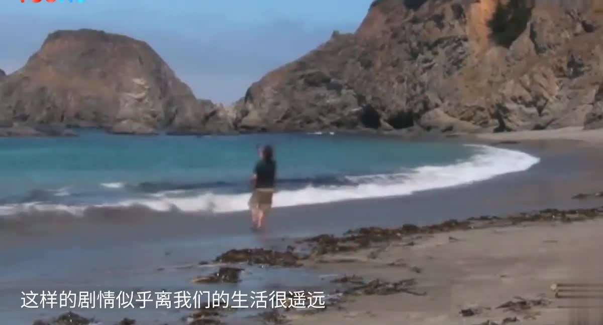 现实版《荒岛求生》，三男子在荒岛漂流三天，摆字母被发现获救！