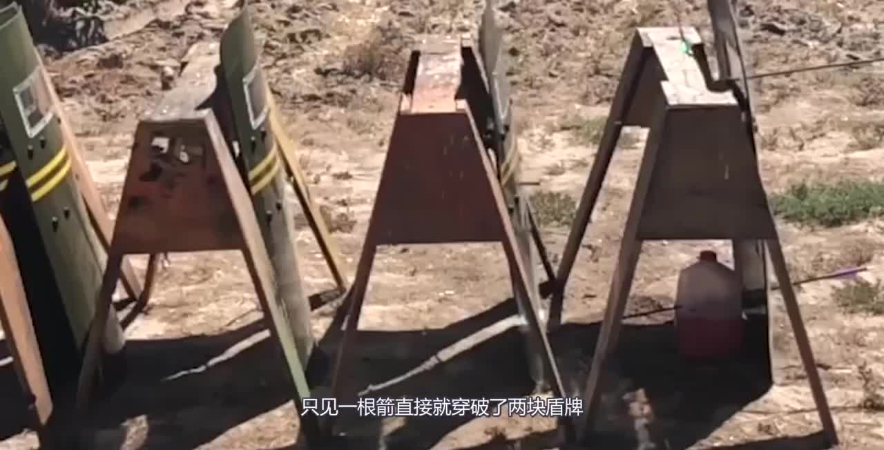 弹道盾到底有多强？小伙使出十八般武艺，弹道盾：仿佛是在挠痒痒