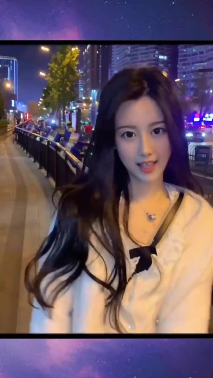 血色玫瑰小漂亮？