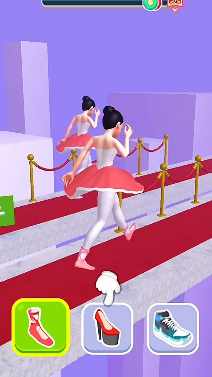 小舞参加走秀比赛了！你们猜一猜她能胜利吗？