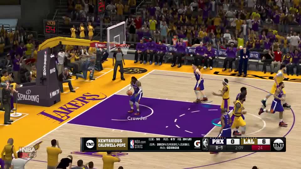 湖人VS太阳第一节，艾顿飞身单手补扣，詹姆斯助飞浓眉哥