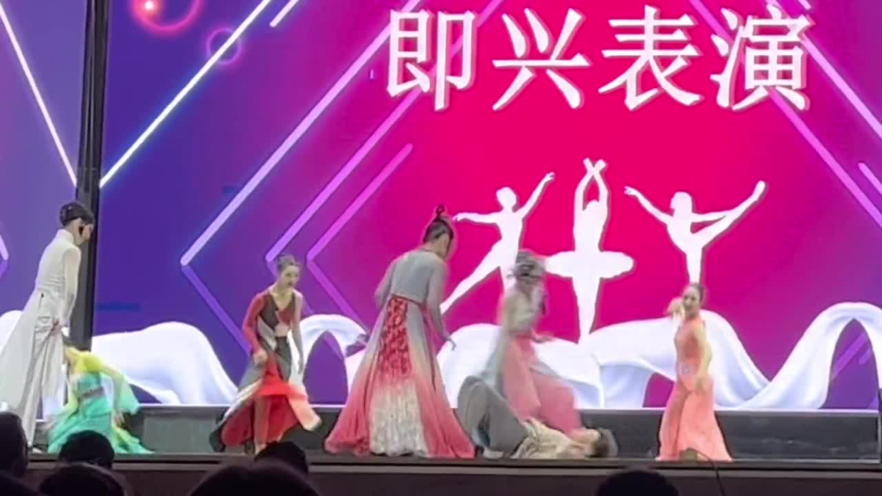 真的惊叹是谁给我的勇气做出如此动作来！ 