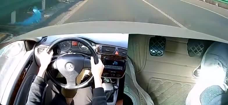 时速明明43，我还踩着刹车，怎么一下子就飙到72