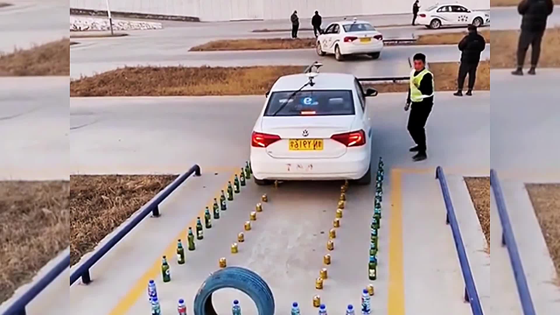 练车神操作，结局尴尬了。