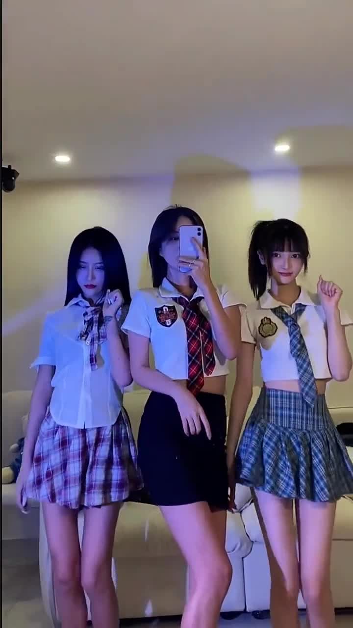 听说百分之90的男生都不敢打出“cw”