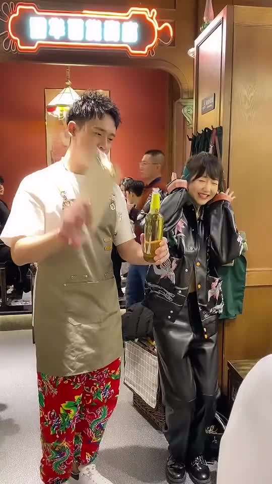 你猜猜这几个人粉丝加起来有多少？