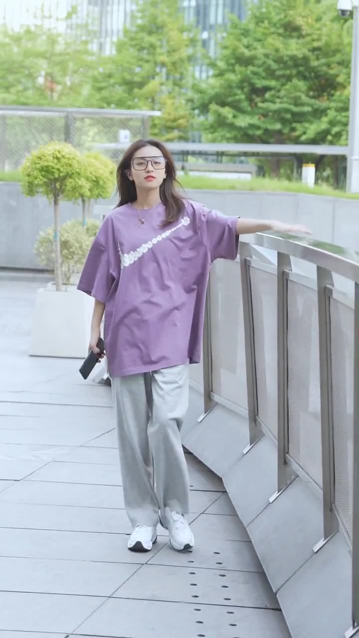 就是想跟你一起玩，至于玩什么不重要
