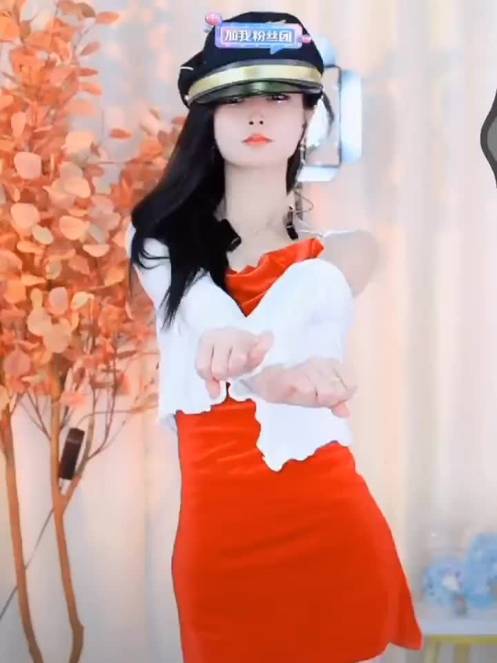 在人生的牌局中，发牌的是上帝，打牌的却是我们自己。