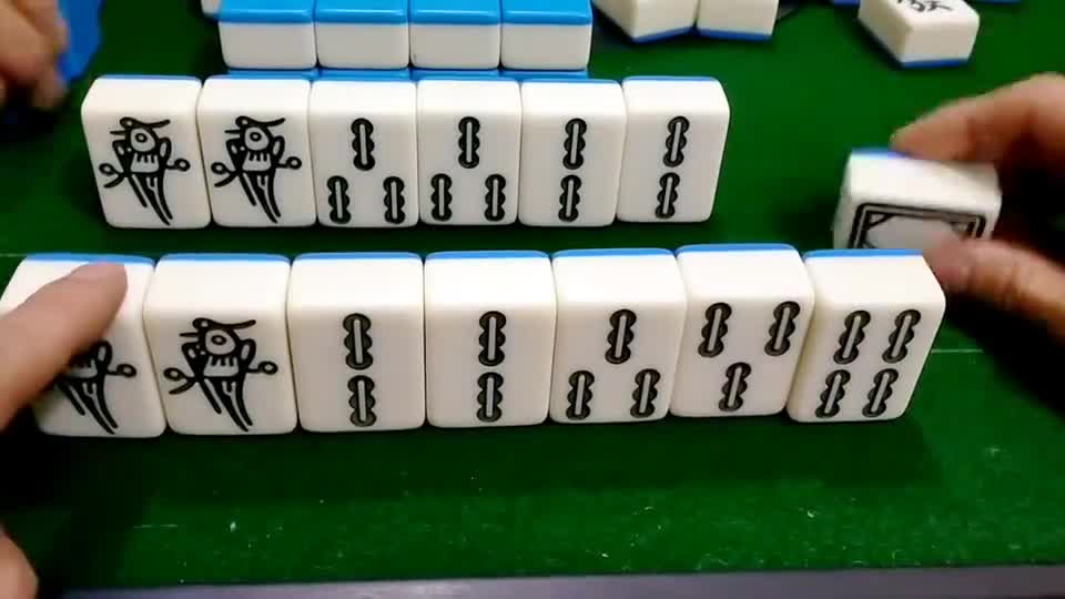 你打麻将有遇到过这样的牌吗，你能看出来这是怎么胡的吗