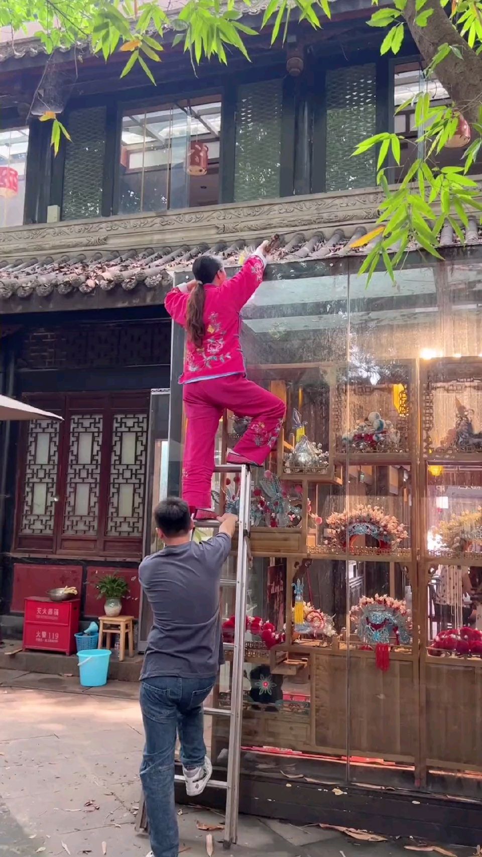 我跟师姐打小就默契