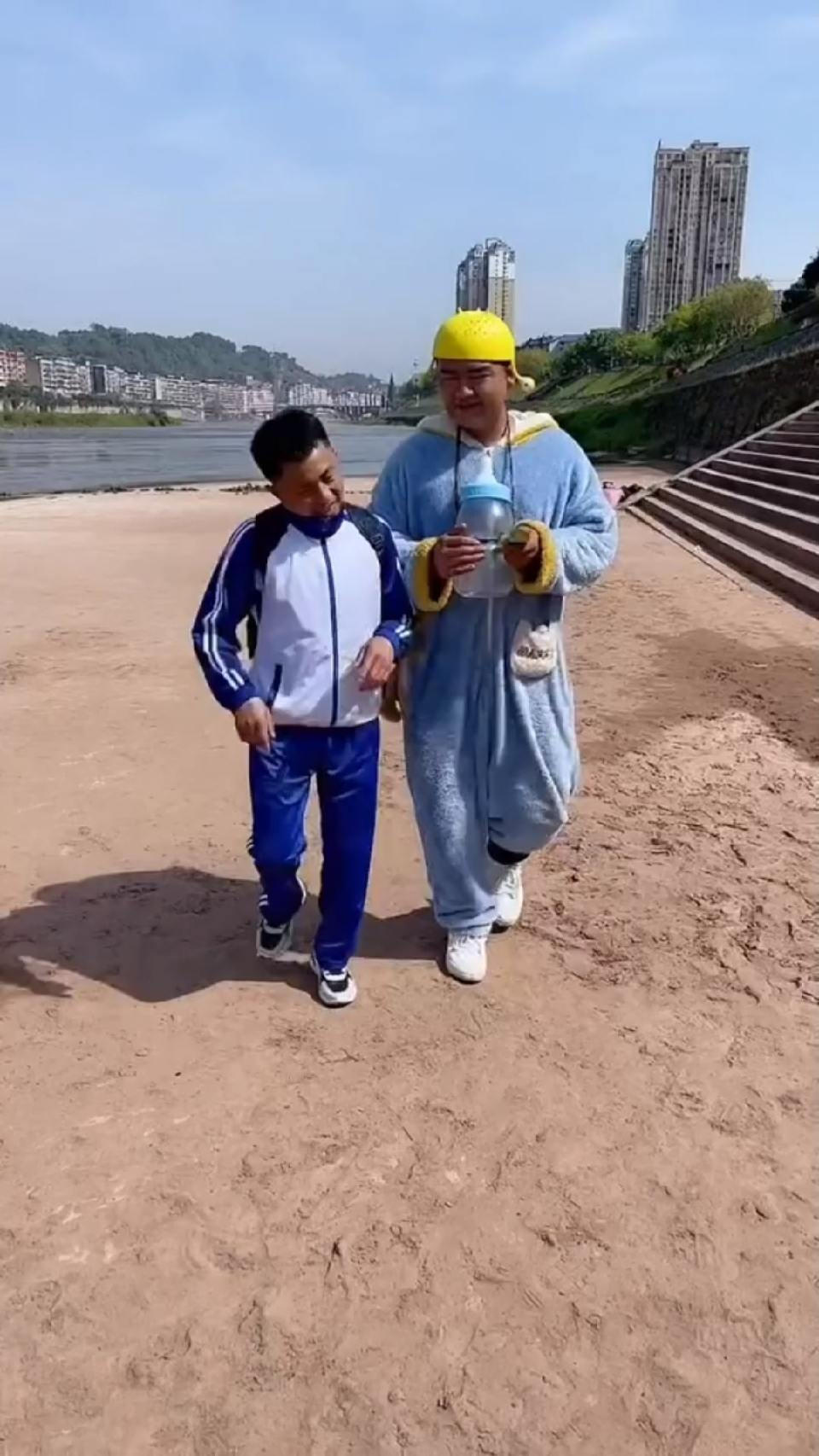 #风起小视频新手计划#没买票，真的不能进来