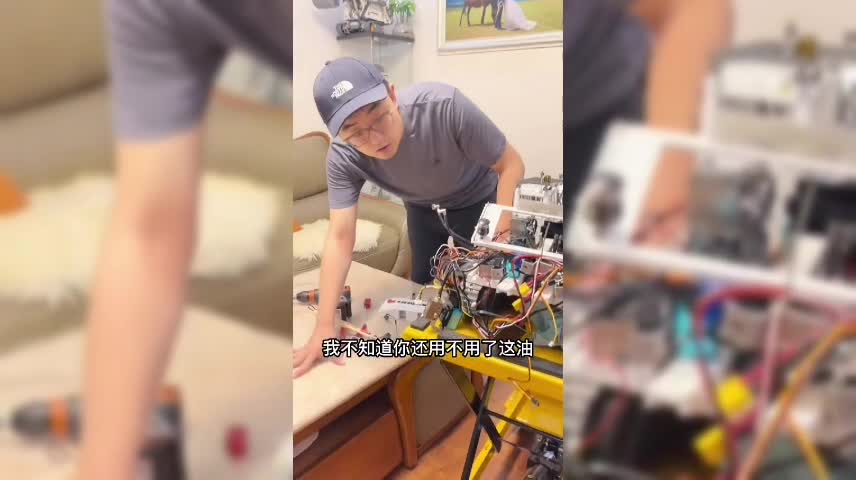 别跟小孩见识？小孩在家玩一天，谁知！又知道这个需要赔多少的么？
