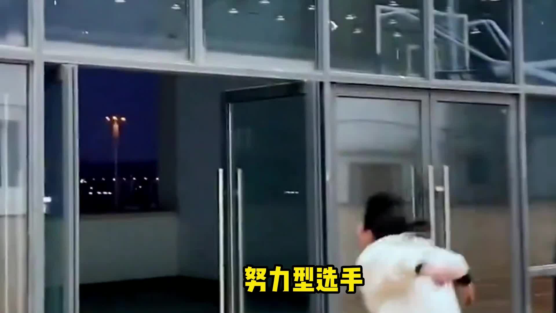 当努力型选手碰到天赋型选手，伤害力不大，侮辱性极强。