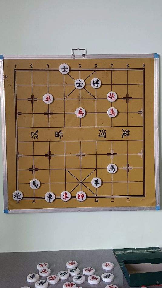 残局胜手闪转腾挪好几种组合招法全用上了