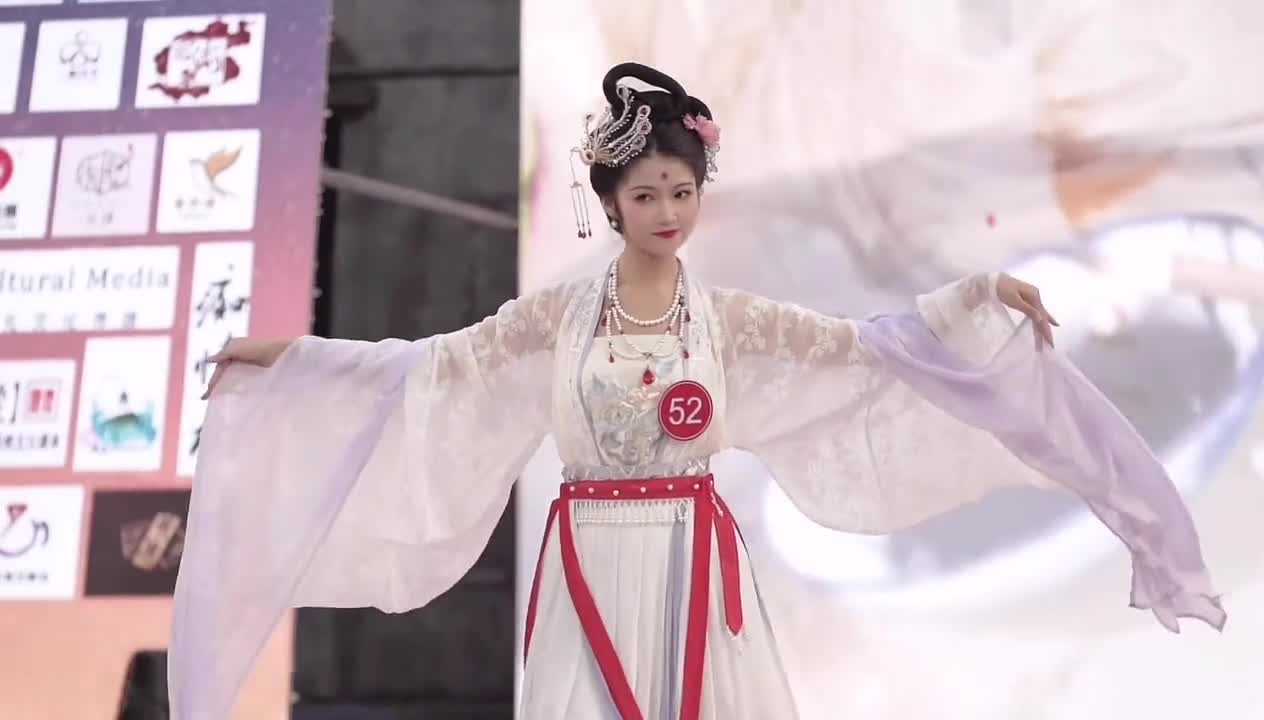 是你心中的嫦娥姐姐吗？
