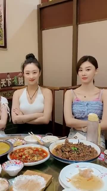 给大哥点点关注