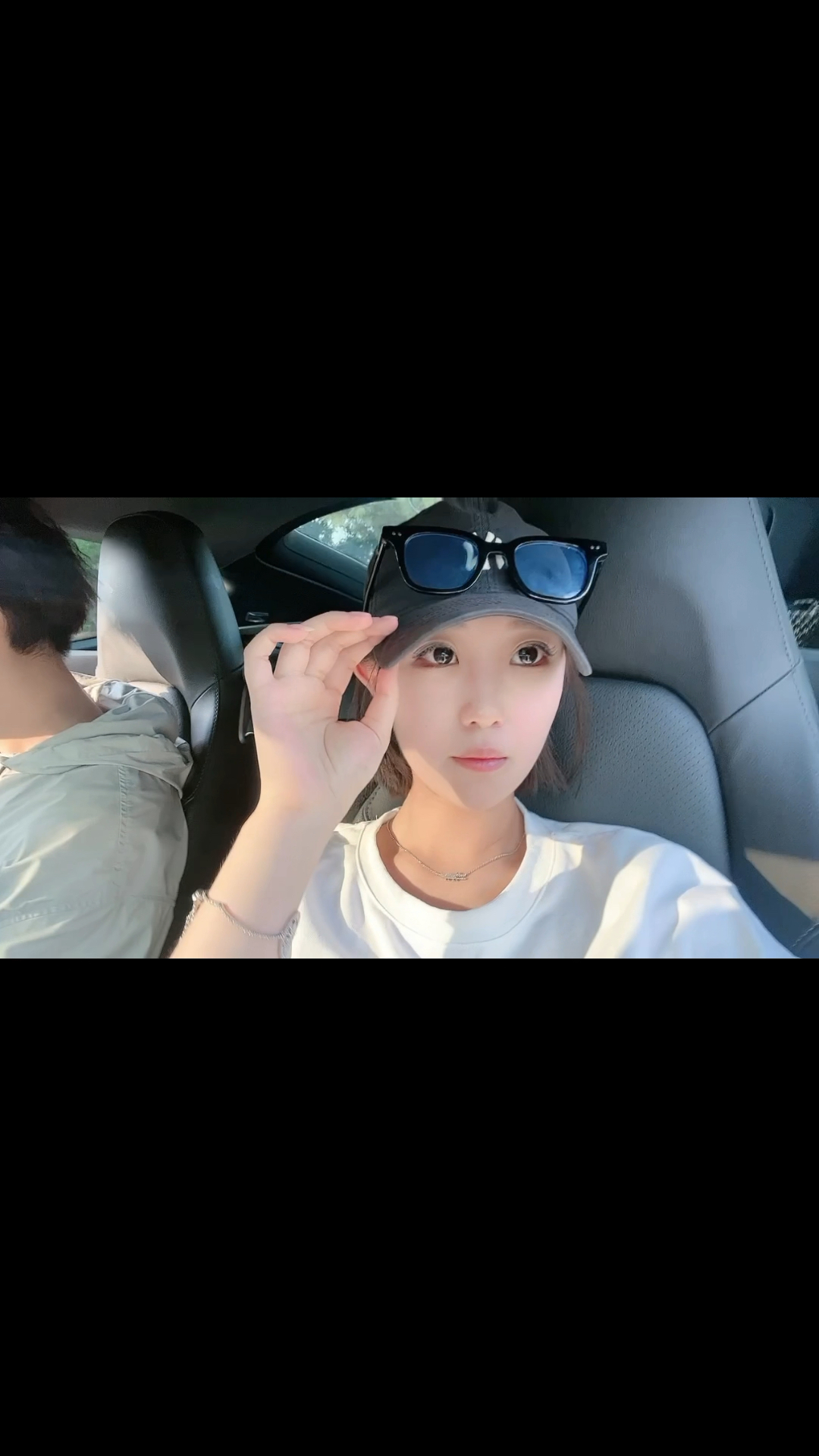 出去玩吧 反正也赚不到钱