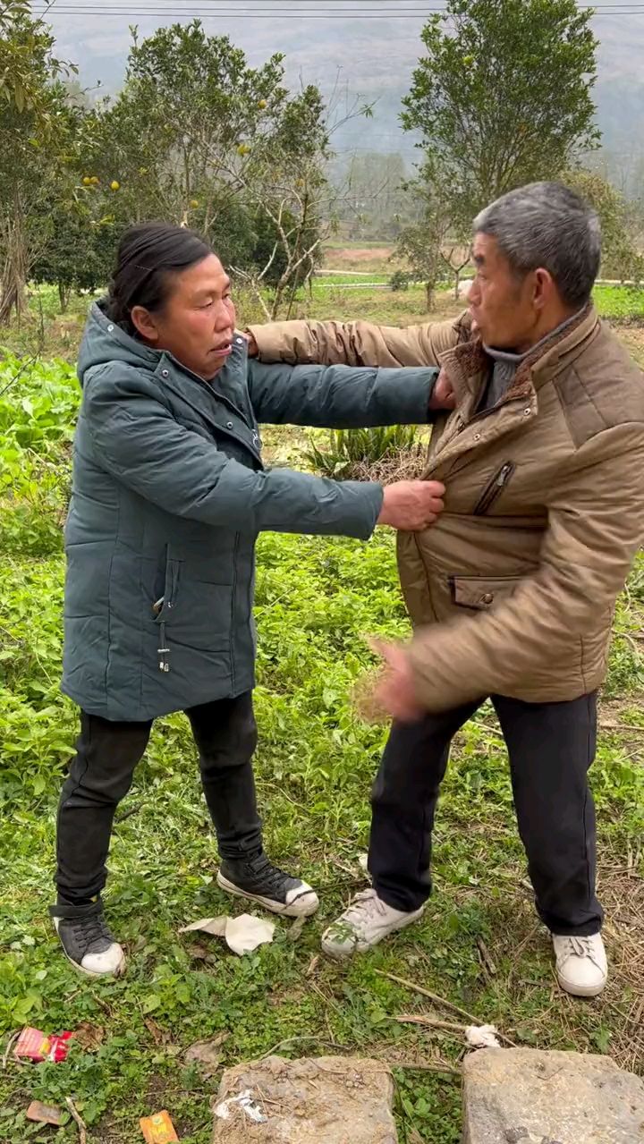 每次都是尴尬离场。