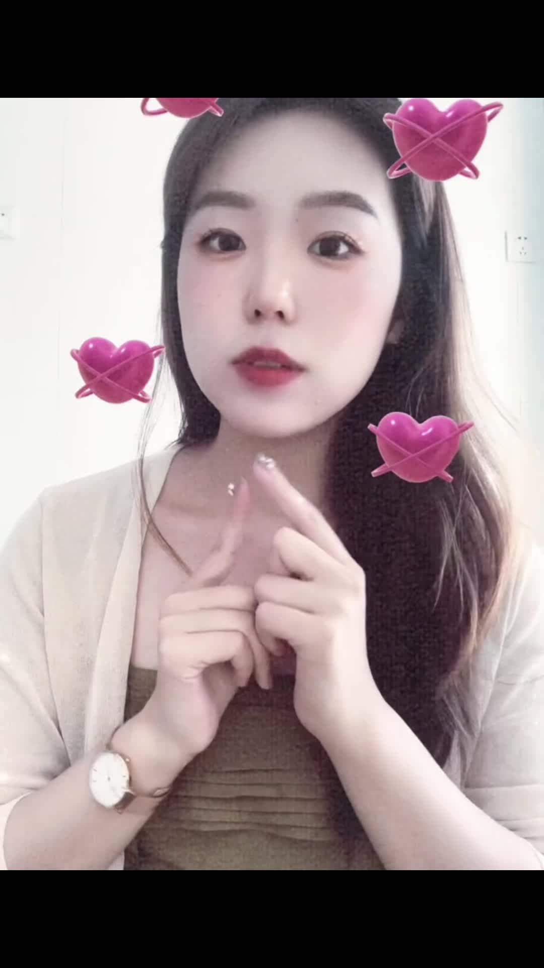 最近的天气太热了！什么时候能入秋呀！