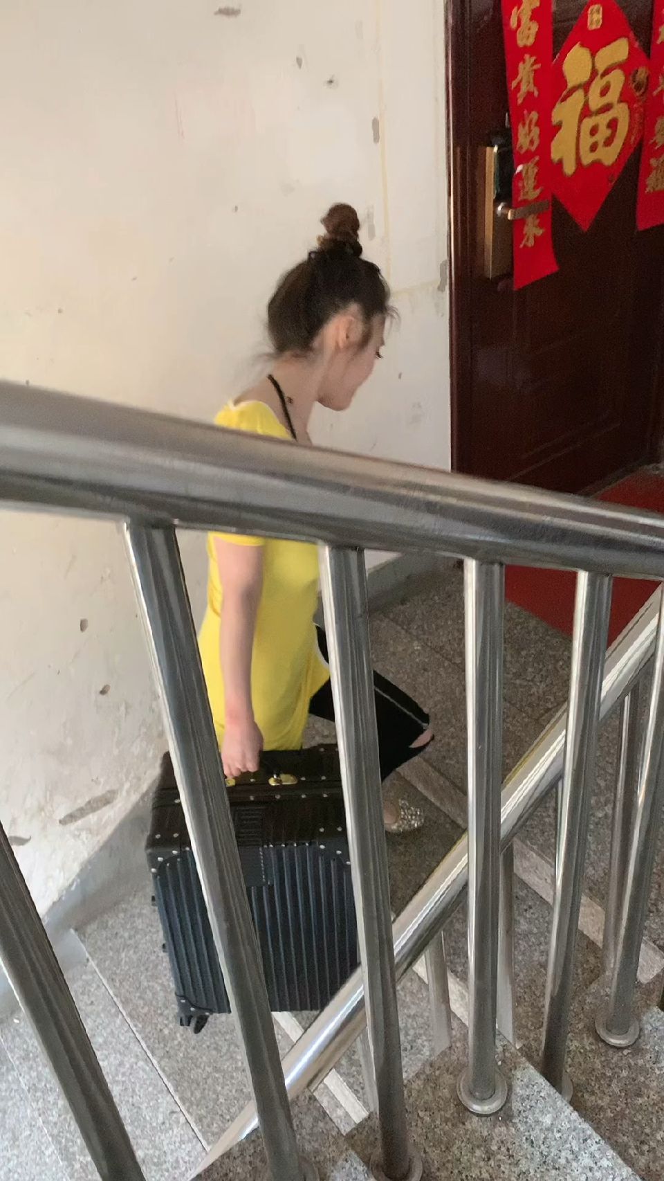 为这样的好邻居点个赞吧