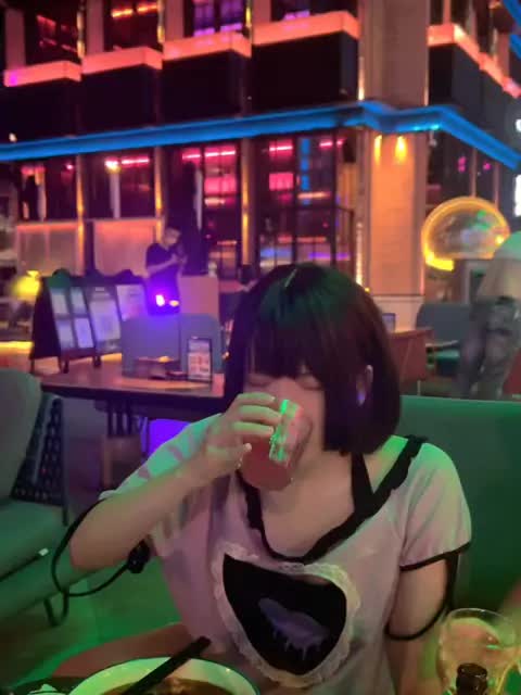 啊？？？