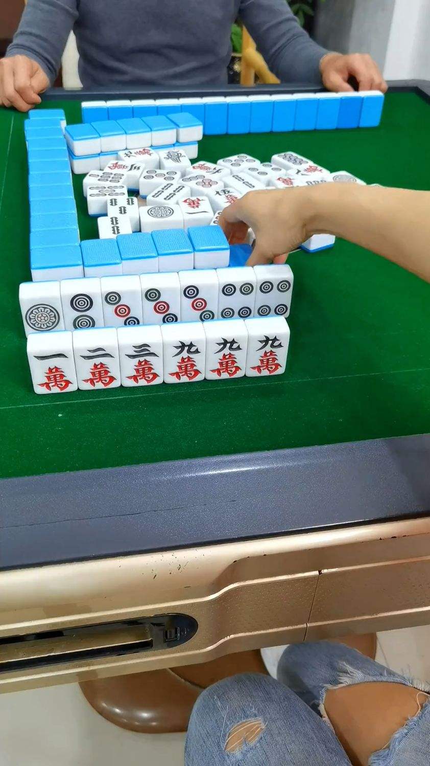 只有选对牌，才能更快胡牌，可是怎么才能选对呢！