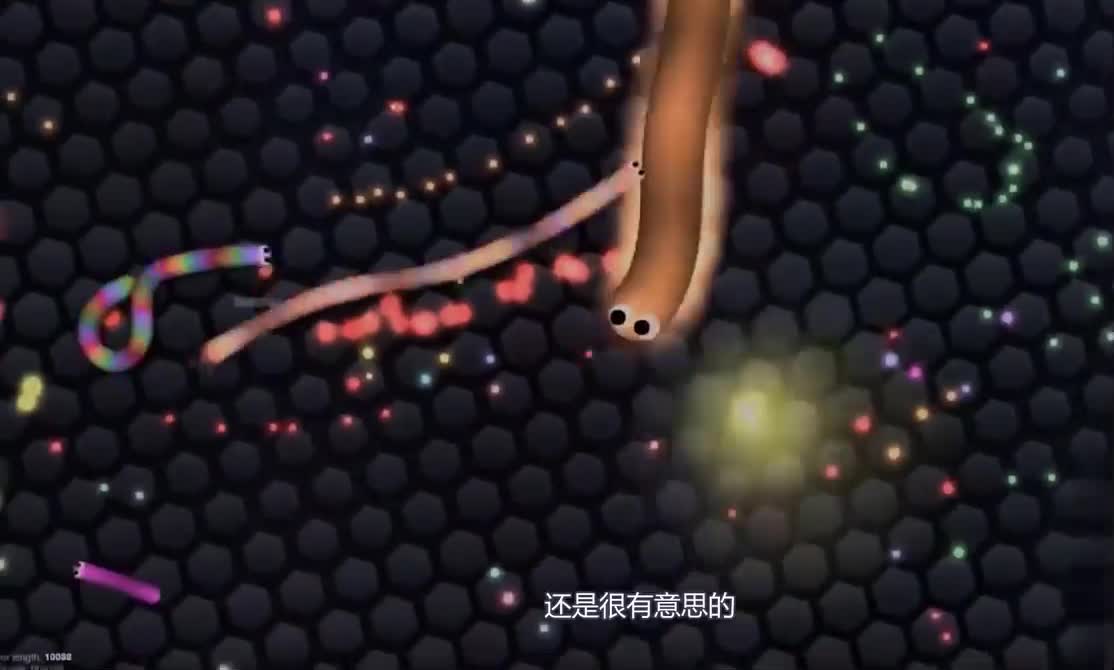 现实版贪吃蛇大战，小姐姐动作果断敏捷，最后的动作实在太酷了！