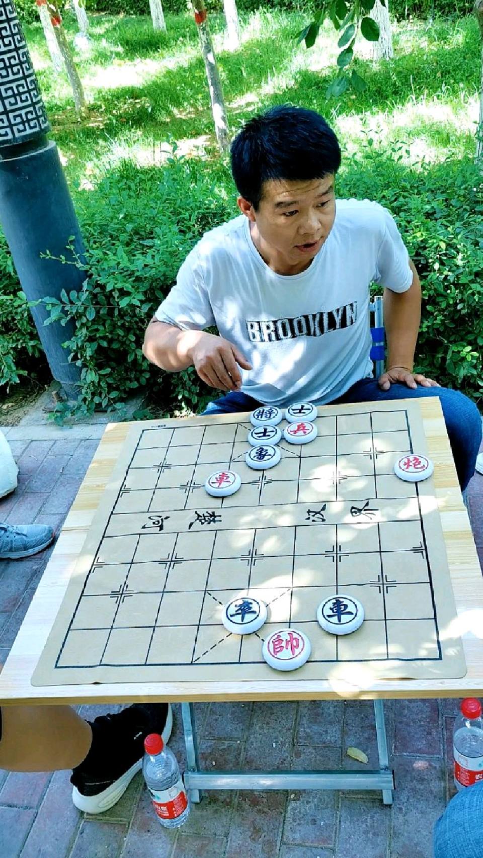 此残局红棋必胜，如果你是红棋，你能取胜吗