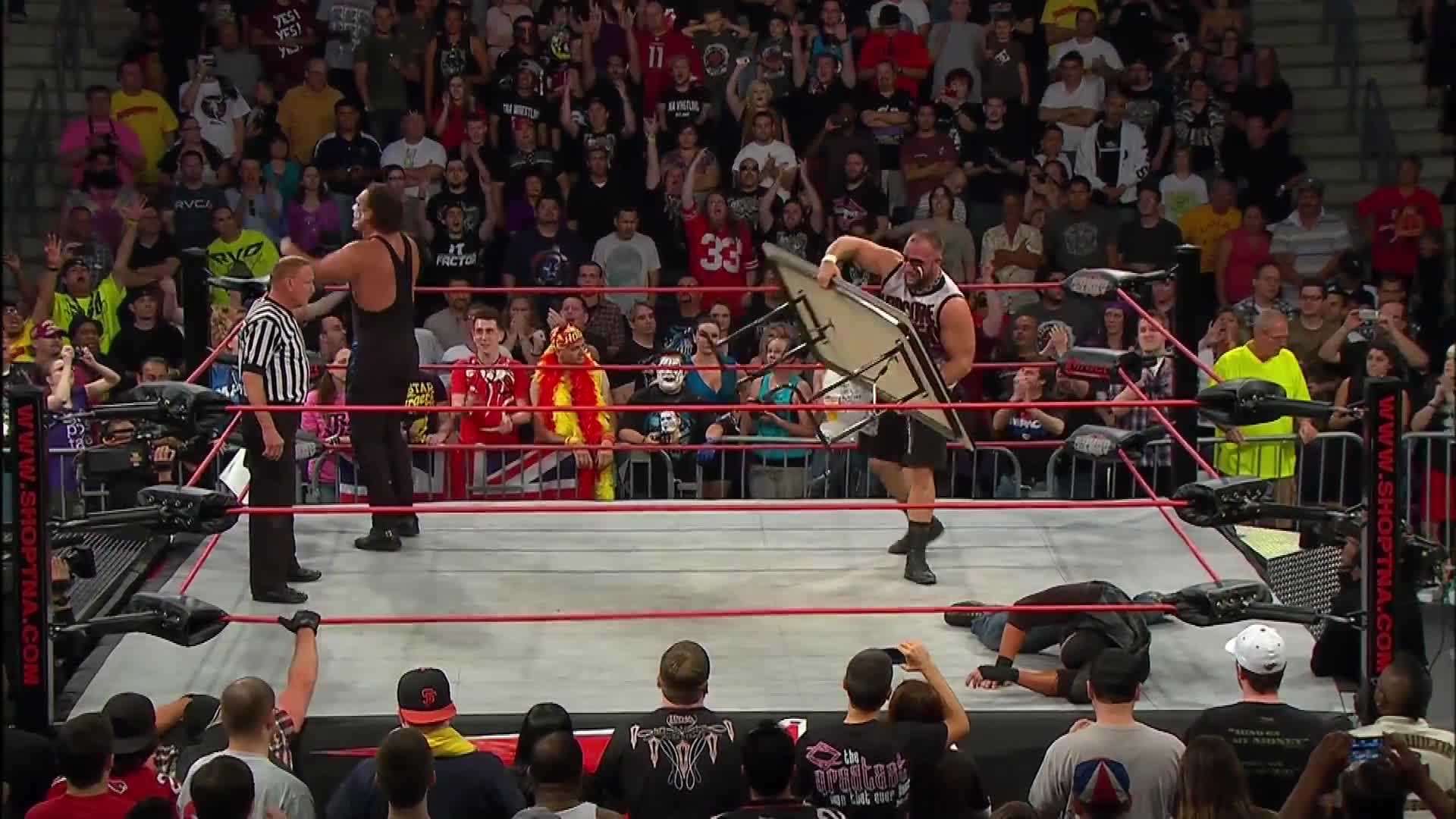 Impact荣耀之路2012混乱之子Aces\x26amp;Eights vs斯丁Sting\x26amp;Bully Ray