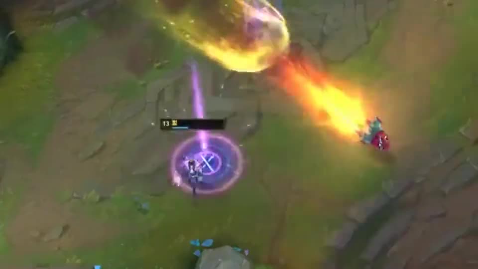 残血妖姬为了拆眼，看家本领都用出来了，结果被盖伦制裁了！