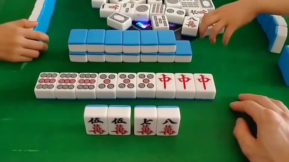 打麻将不能听看牌的说，一定要自己做主