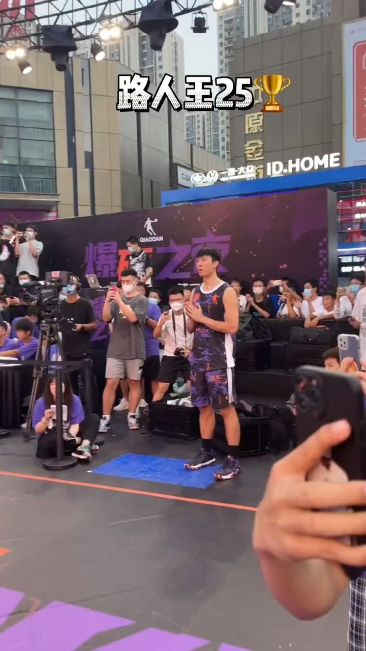 既想秀又要赢太难了，尤其是对战防守顶尖大师