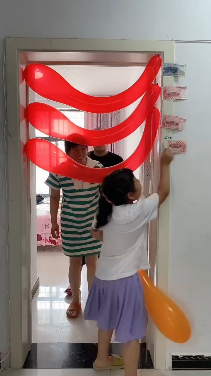 看看谁的运气更好？