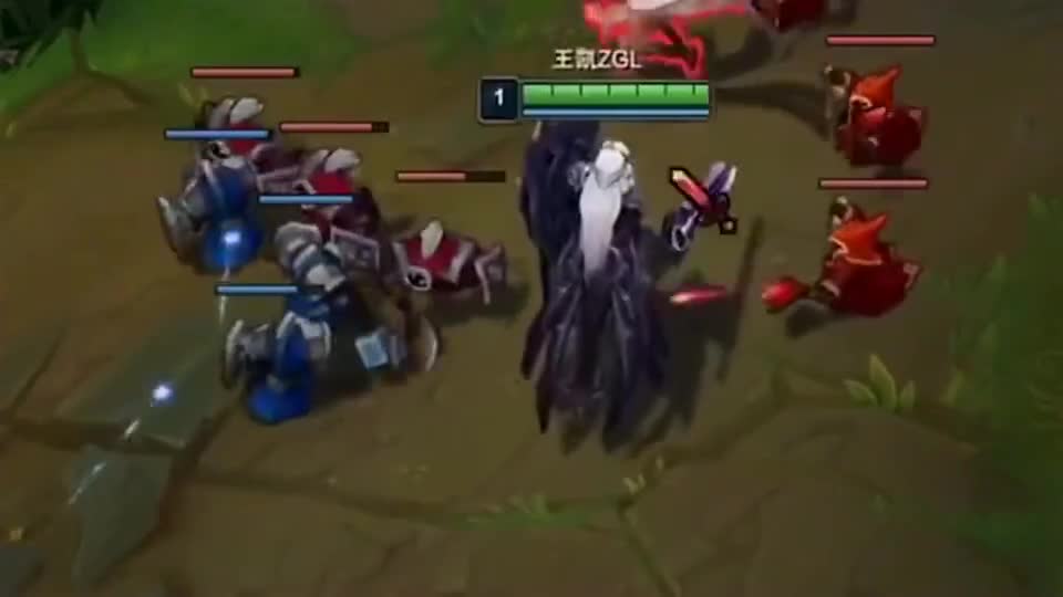 发现上单蕾欧娜，瑞文忍不住嘲讽，结果下一秒就尴尬了！