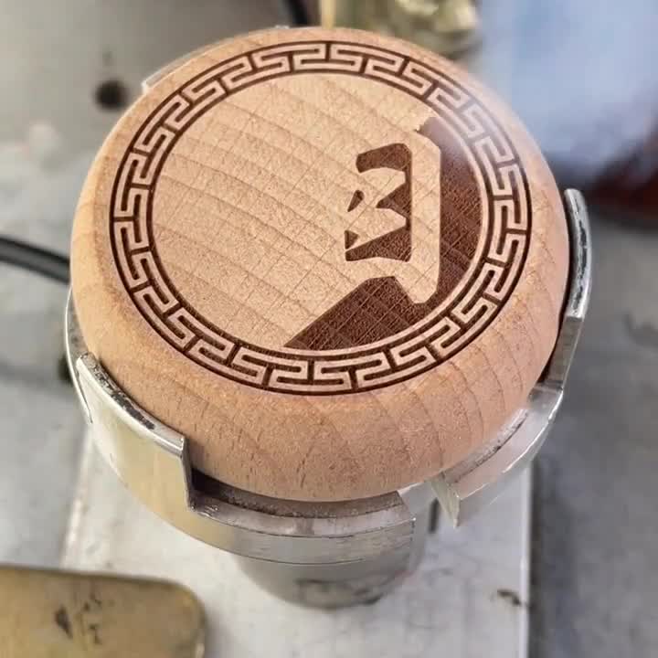 中国象棋原来是这么样制作出来的，这设备真是先进