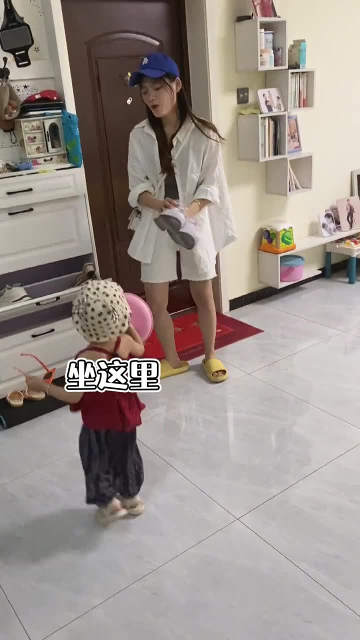 死心了死心了，这待遇我是一天也没有 小姨带娃 