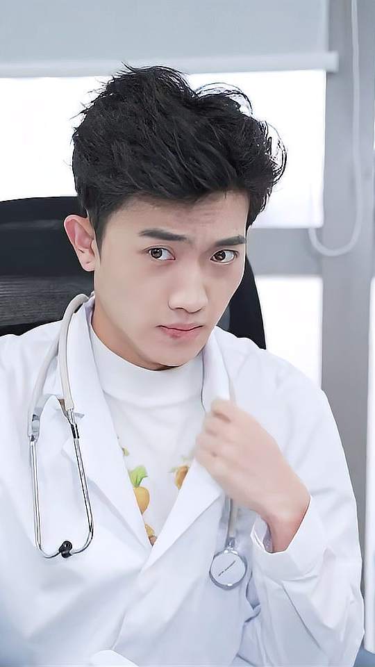 听说我医术很高明？你们怎么看？