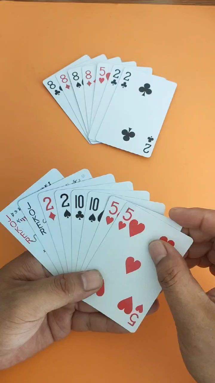 这个牌如果是你打会先打哪个呢？