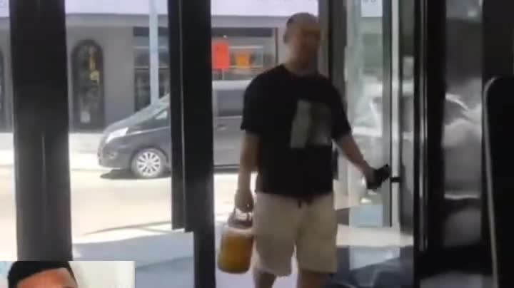 本以为是王者结果成了碎渣，隔着屏幕我都笑喷了