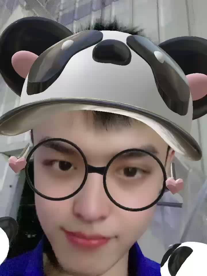 八月要开开心心哦哈哈了了？？看UK了