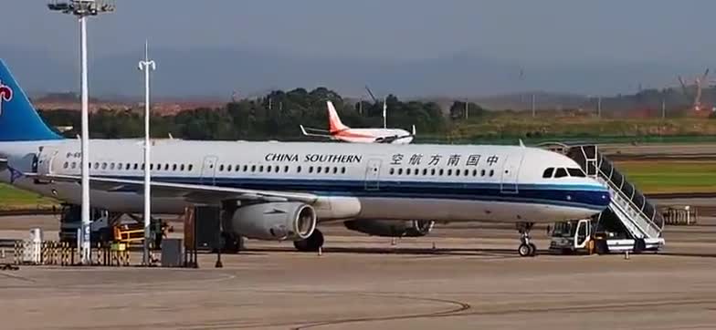 CSX黄花机场的下午5点到7点，飞机北端接地看个够