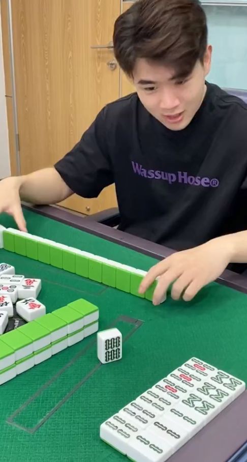 反转麻将：有手就会打的麻将小技巧，这牌只能打一次