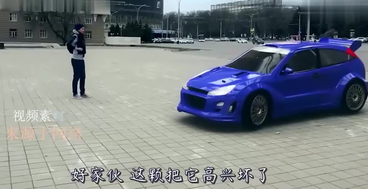 当贪吃蛇来到现实世界，会发生什么？场景堪比百万特效！