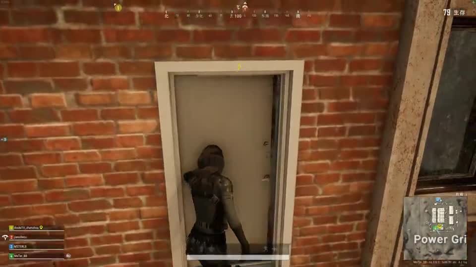 绝地求生让人拿锅追着打？你小子也有今天！大快人心啊！#绝地求生