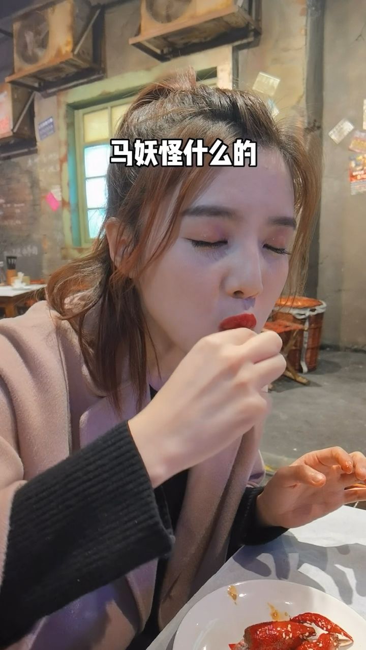 好像真的是这样哎，这是为什么呢？
