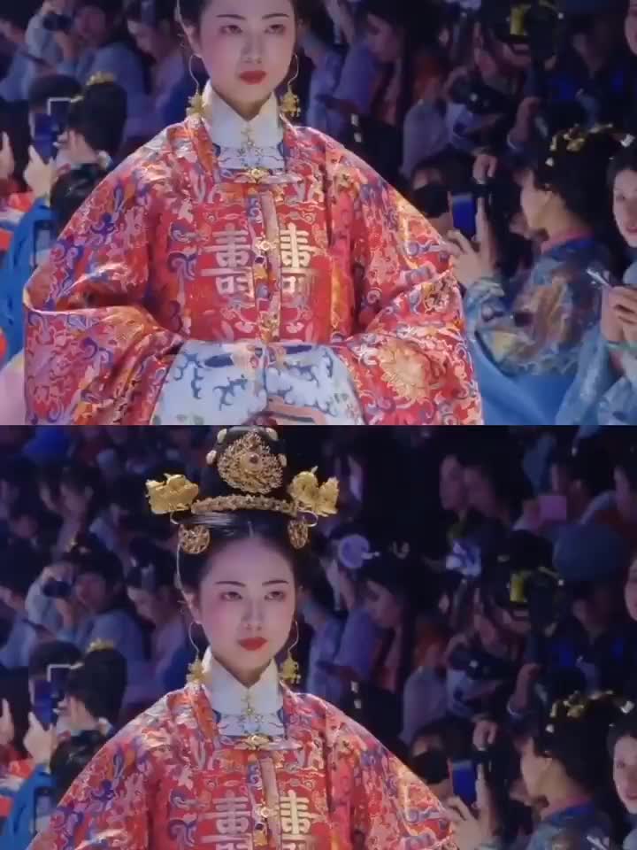 我仿佛看见一堆向我走来