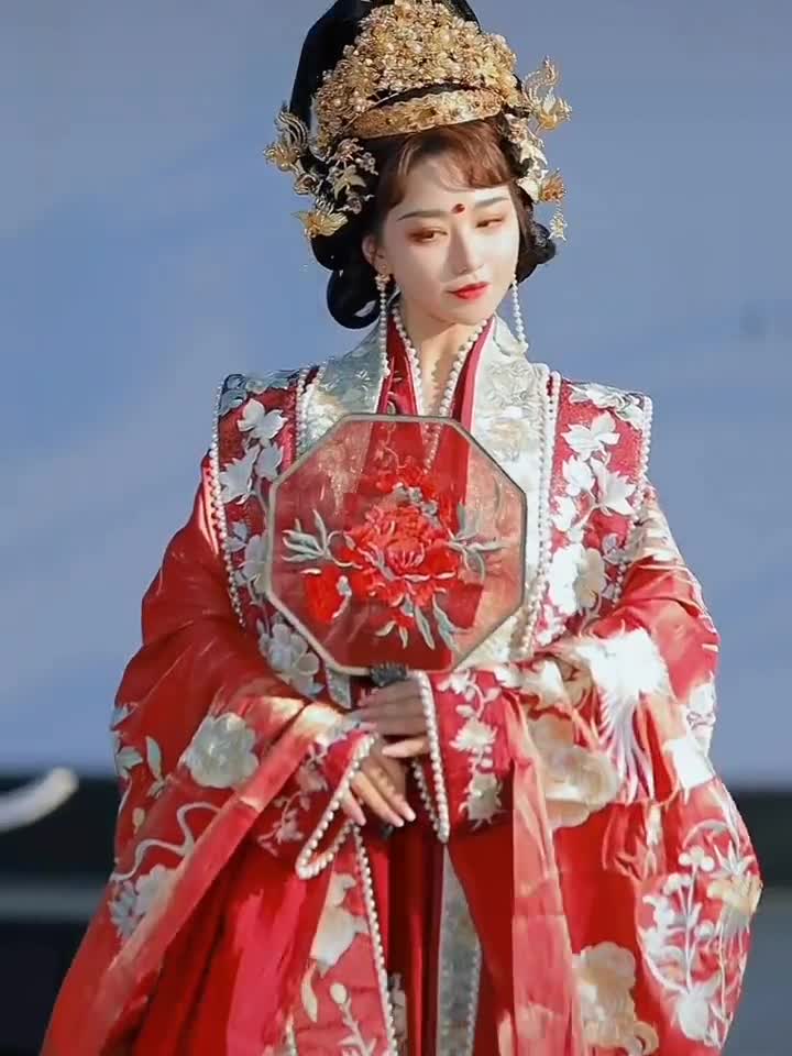 一直在直视，从未眨眼过