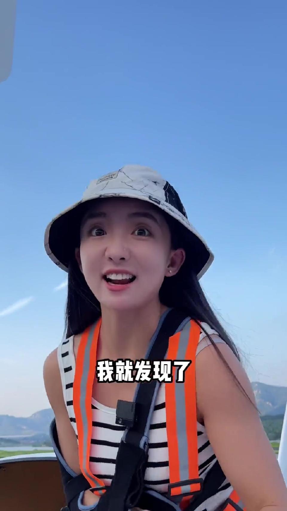 自己买一架飞机飞上天是种什么体验？大概就是俯冲的时候人下来了，魂还在上边 铁豆有点逗 固定翼 航空