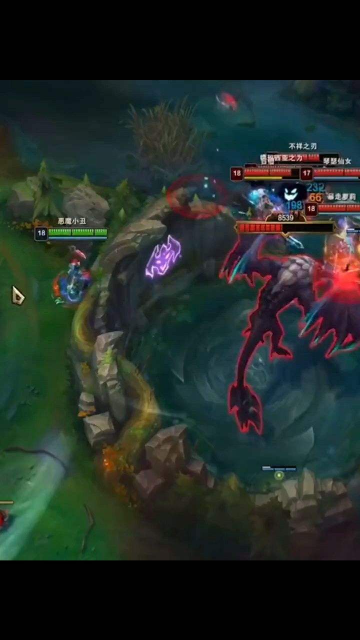 英雄联盟：谁能解释一下为什么能用三次大招？